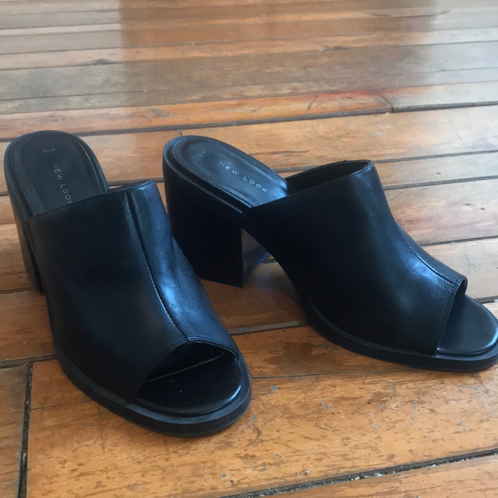 LAST SHOT ⚡️ chunky heel peep toe mules